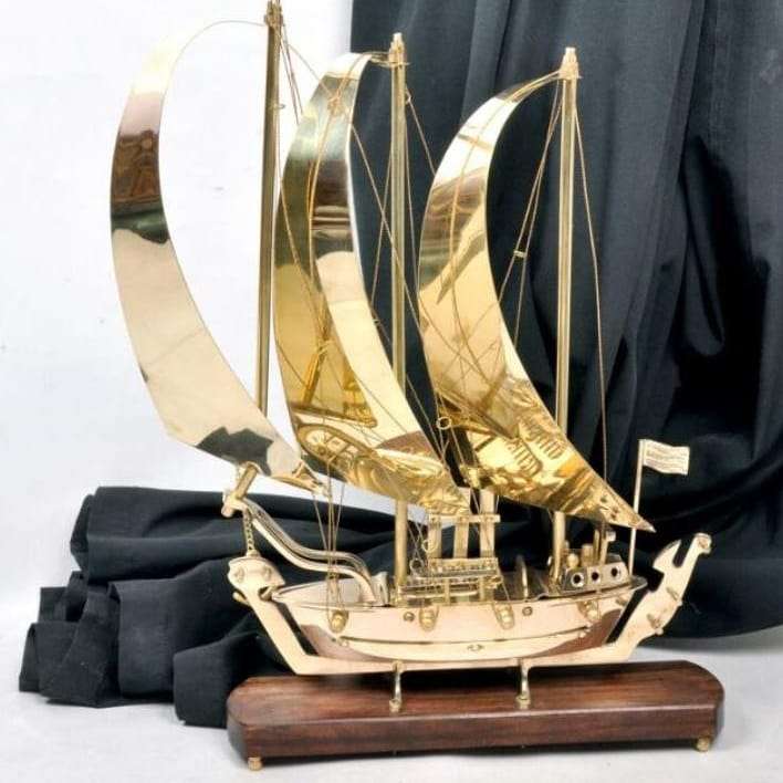 Modern Brass Ship Home Decoration Showpiece